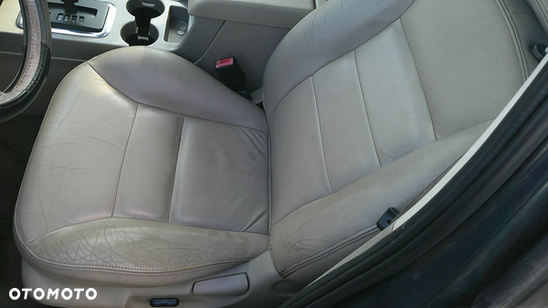 KANAPA FOTELE BOCZI Ford Escape II 2007 r. Wszystkie części