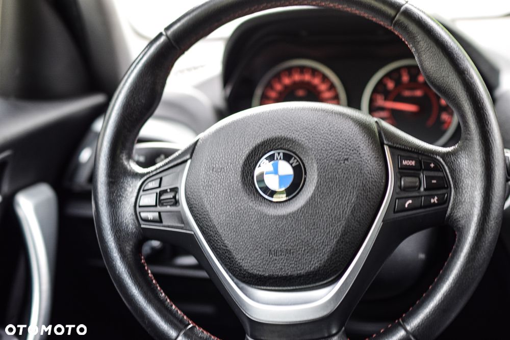 BMW Seria 1 116i Sport Line - 26