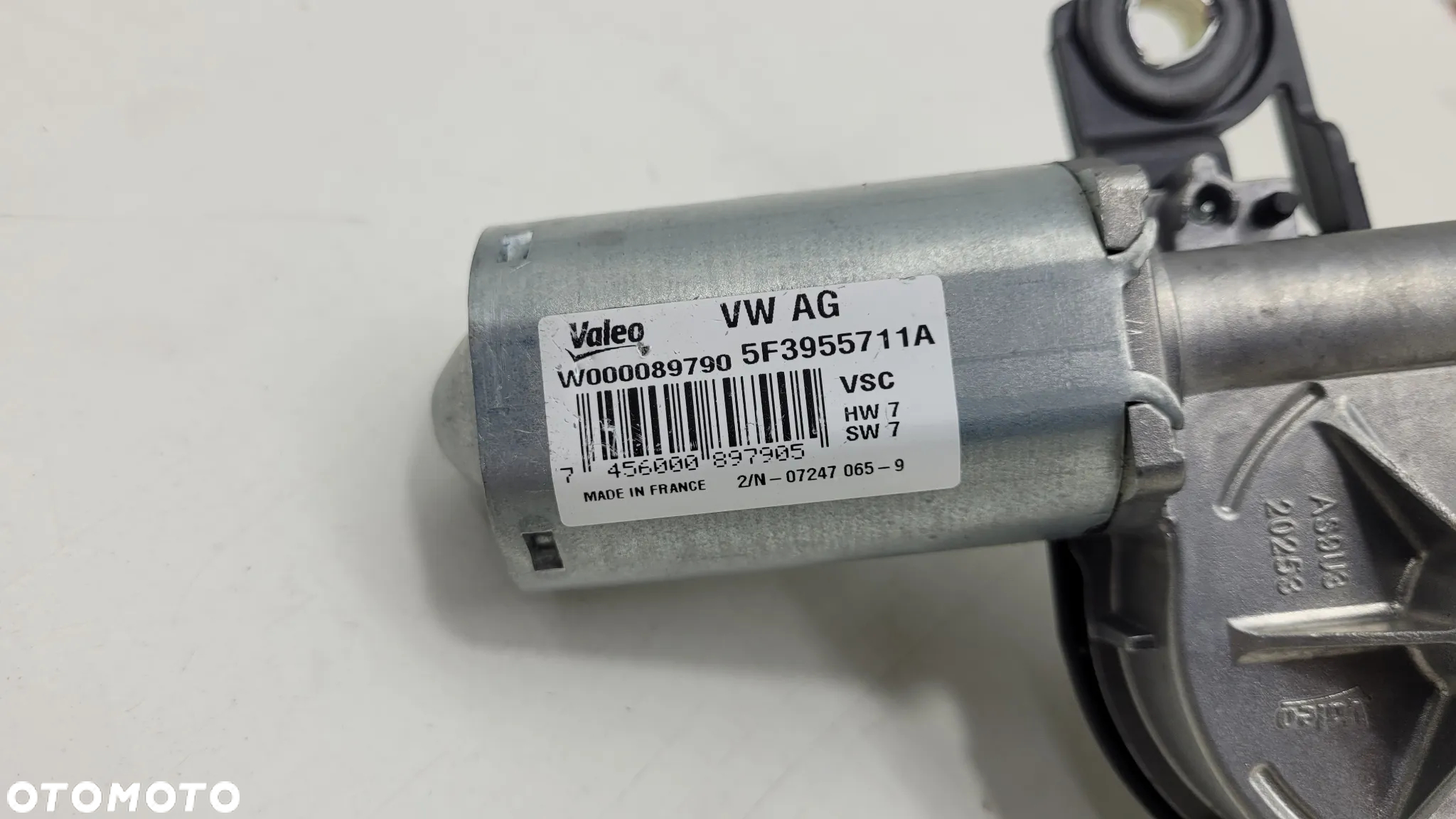 VW SKODA SEAT SILNICZEK WYCIERACZKI TYŁ 5F3955711A - 3