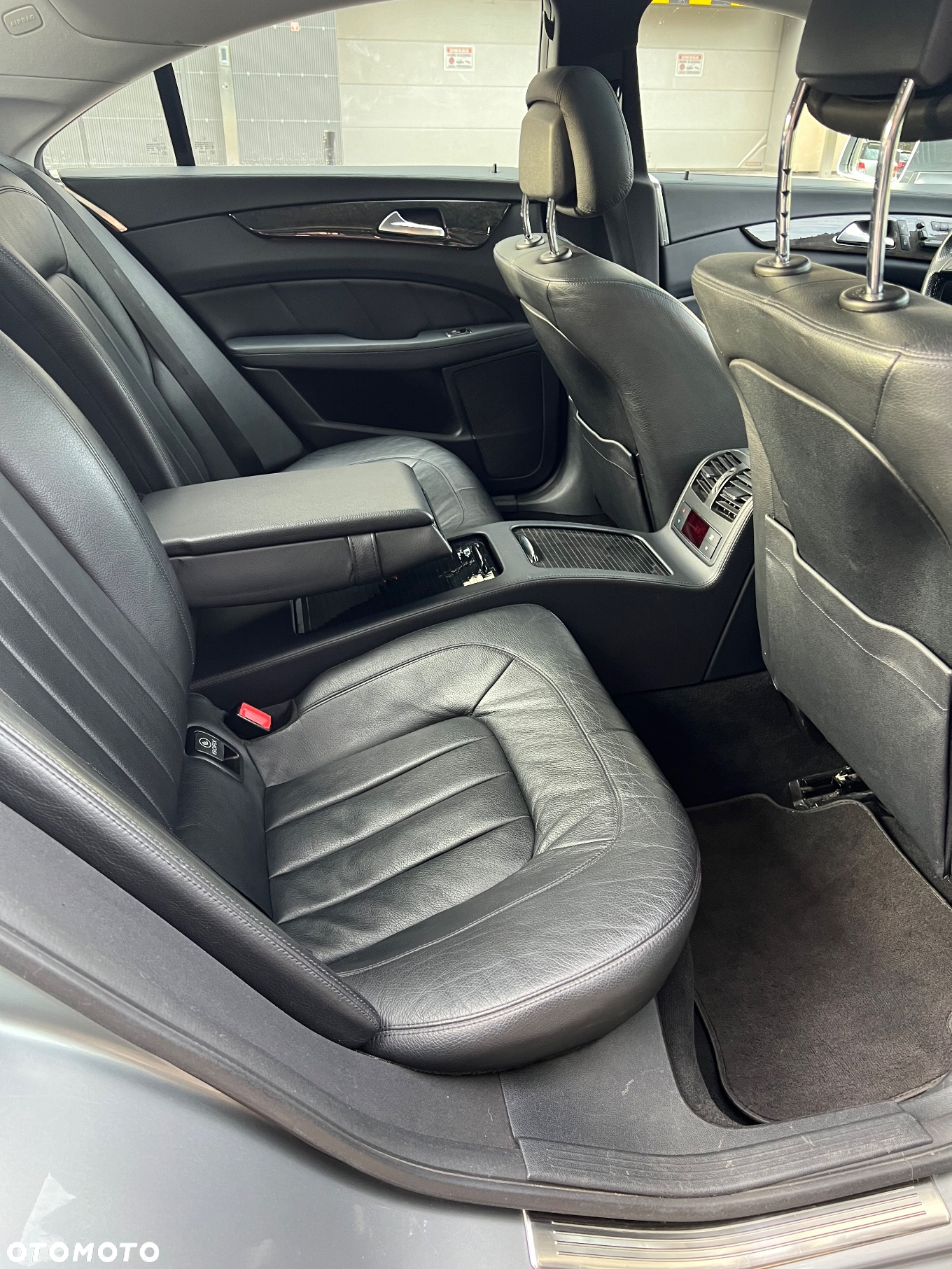 Mercedes-Benz CLS 350 CDI DPF BlueEFFICIENCY 7G-TRONIC - 25