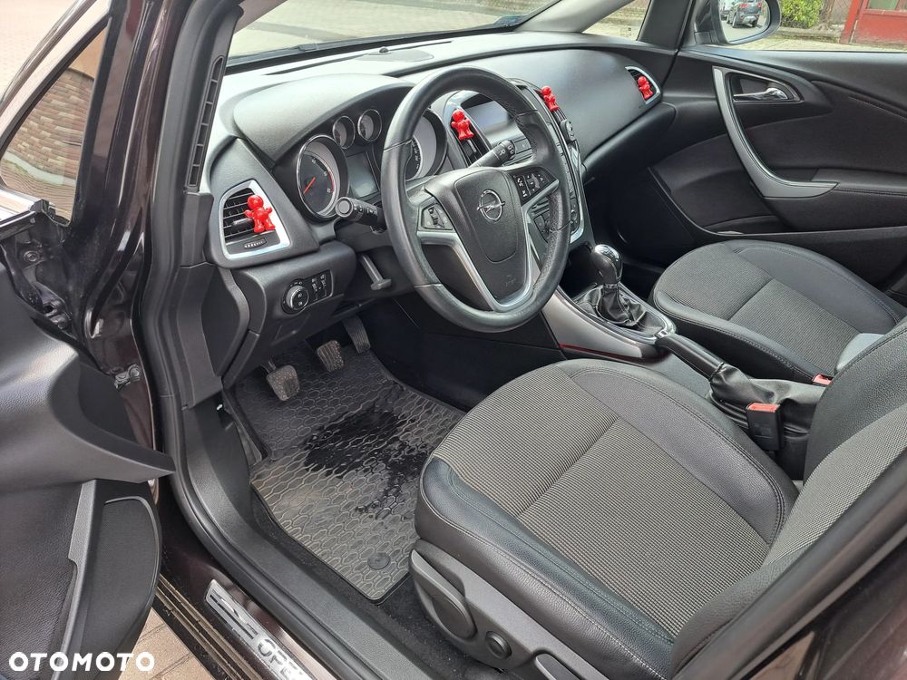 Opel Astra 1.7 CDTI Cosmo - 9