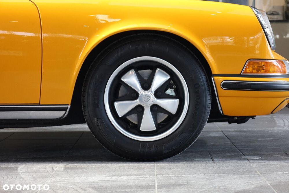 Porsche 911 - 26
