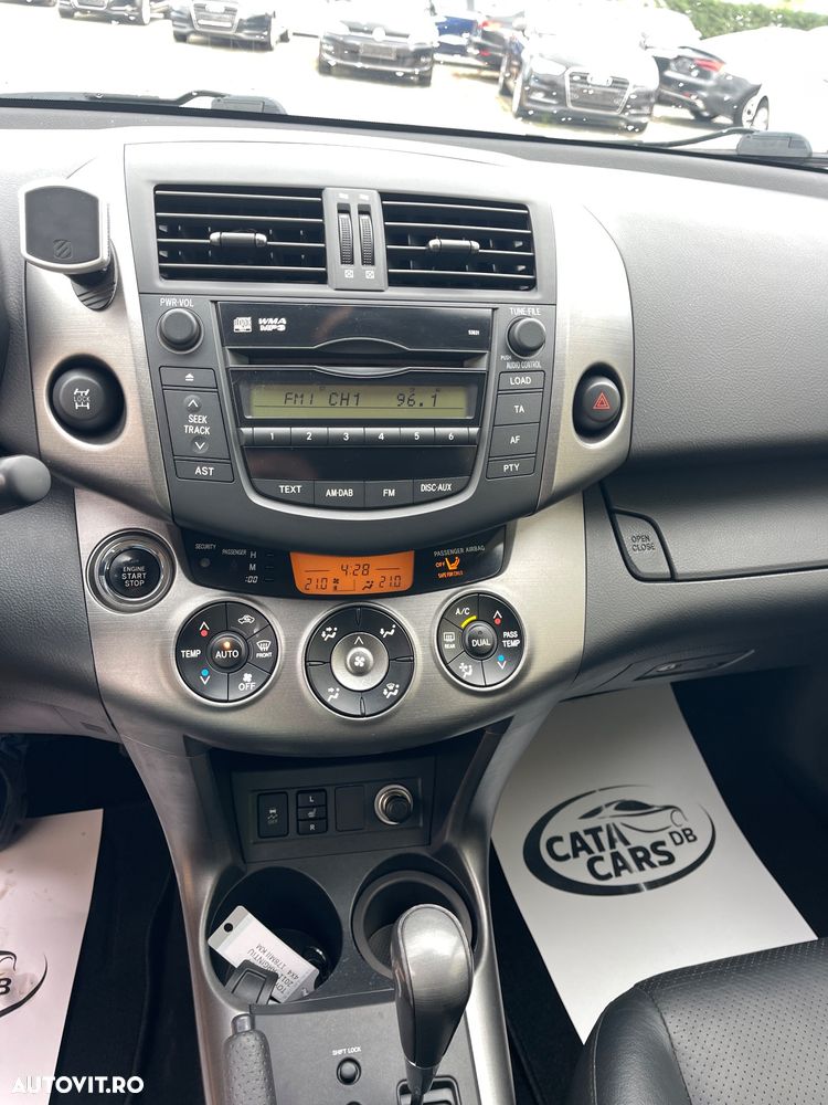 Toyota RAV4 - 35