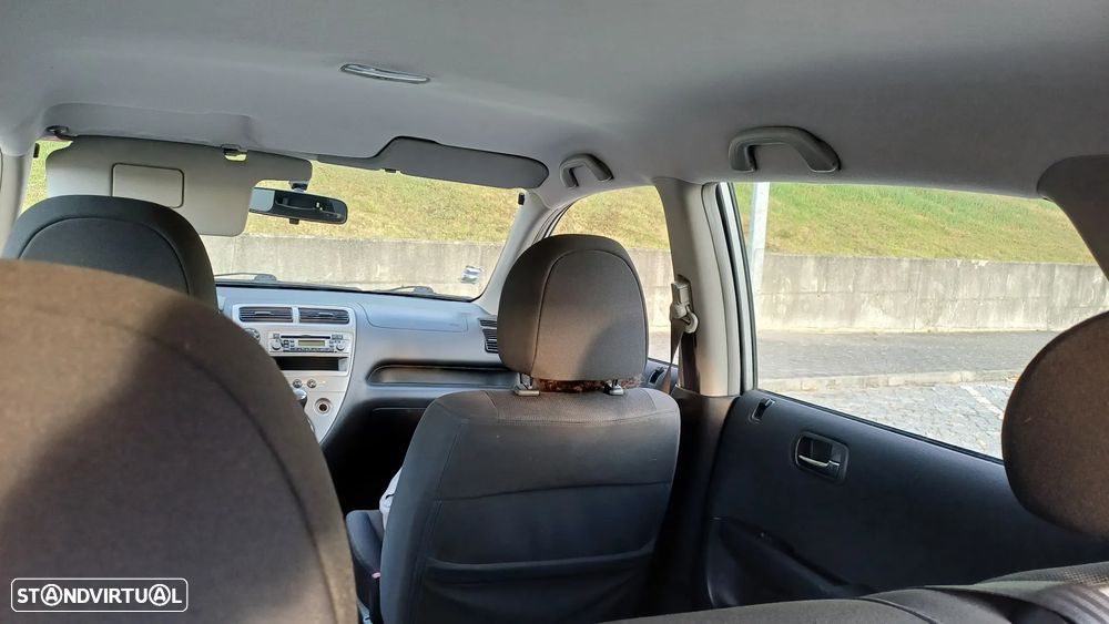 Honda Civic 1.4 LS - 26