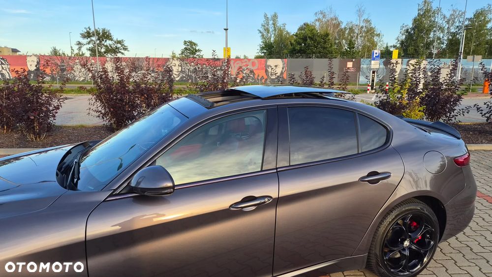 Alfa Romeo Giulia 2.0 Turbo Veloce Q4 - 18