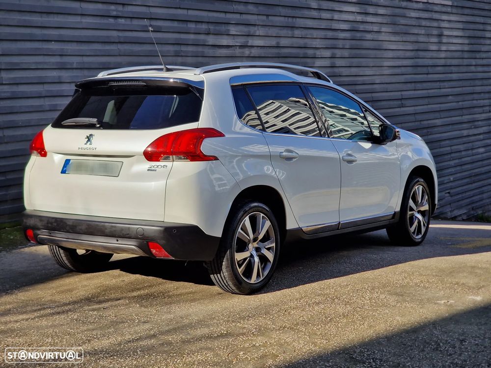 Peugeot 2008 1.2 PureTech Allure - 9