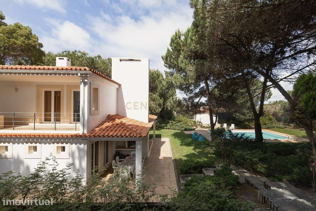 Vila T6 com piscina com área de terreno de 2895 m² na Praia d'el Rey - Grande imagem: 3/36