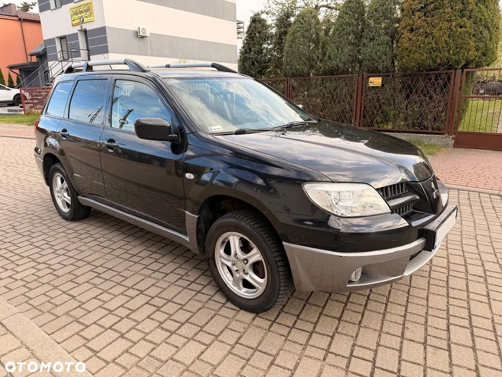 Mitsubishi Outlander 2.0 2WD Invite - 2