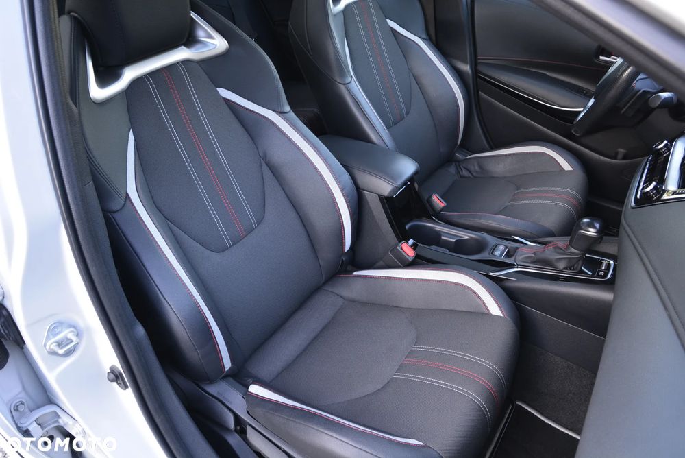 Toyota Corolla 2.0 GR Sport - 33