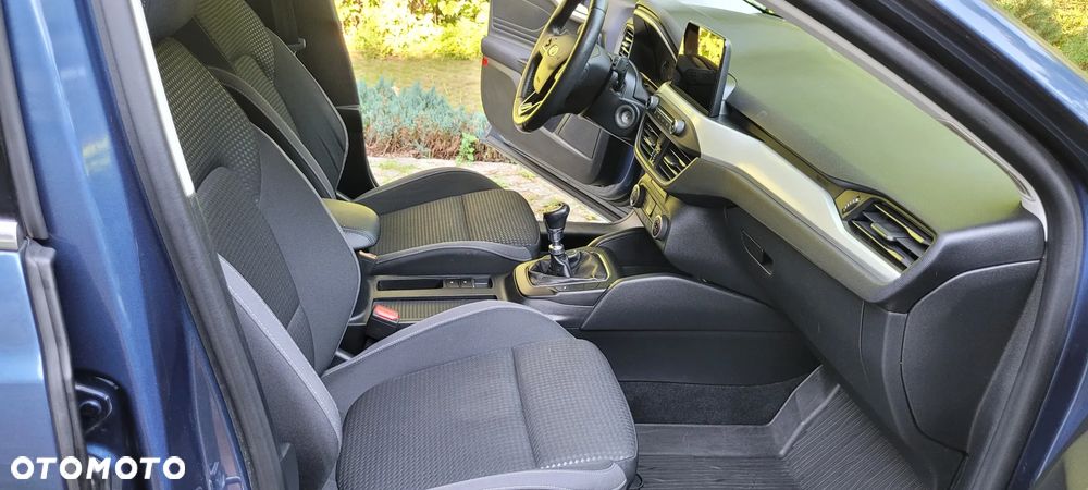 Ford Focus 1.0 EcoBoost Trend Edition - 12