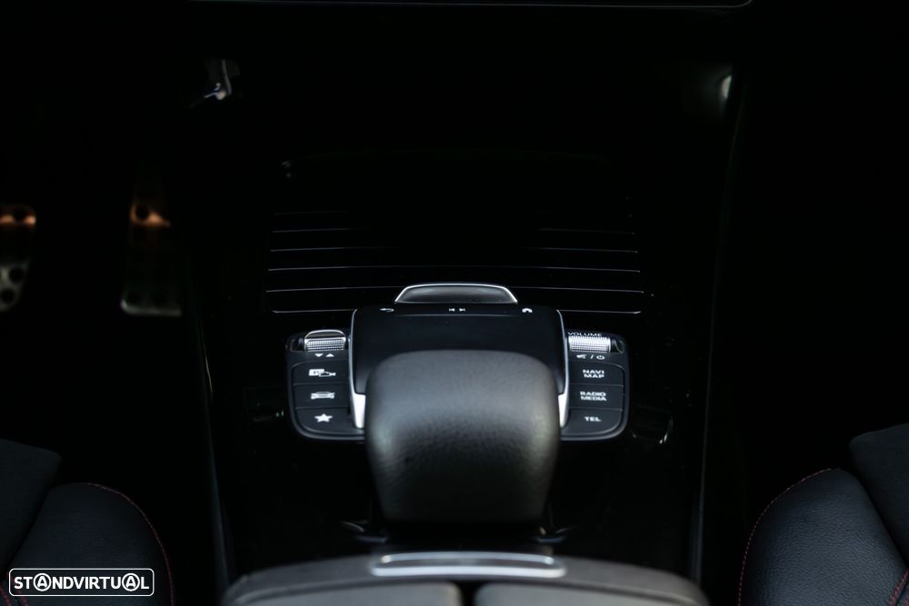Mercedes-Benz A 250 e AMG Line - 22