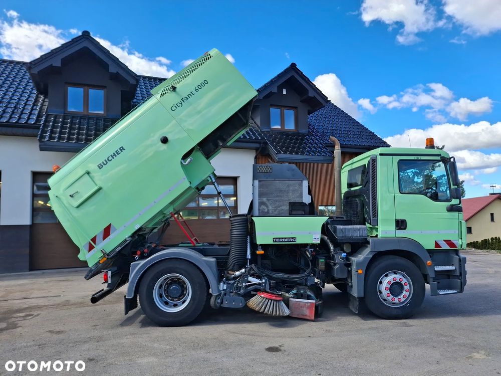 MAN TGM 16.250 Zamiatarka BUCHER CityFant 6000 Euro 6 EUnited PM10 Dodatkowy Silnik Rok: 2015 Zamiatarka Uliczna Niski Przebieg - 3