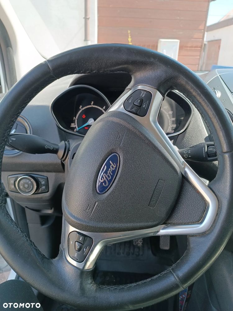 Ford Tourneo Courier 1.5 TDCi Trend - 10