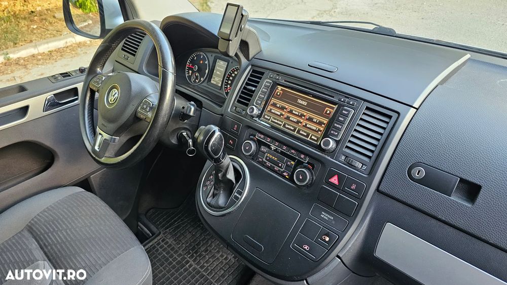 Volkswagen Multivan - 15