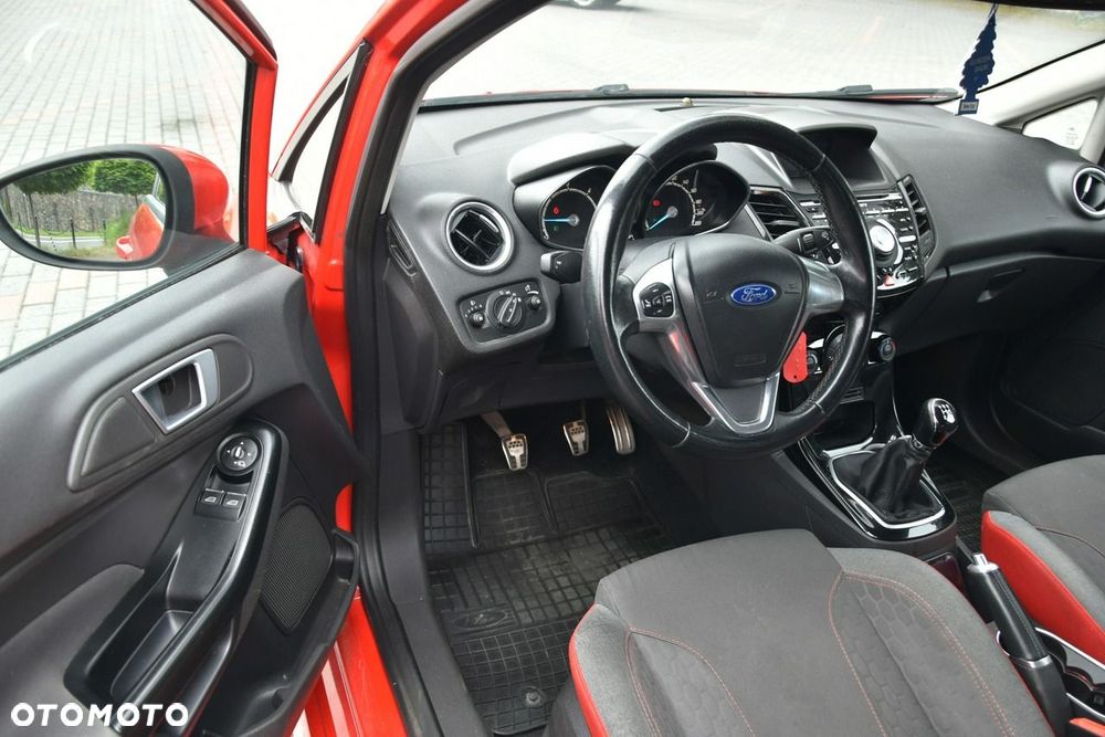 Ford Fiesta 1.6 TDCi Sport - 10