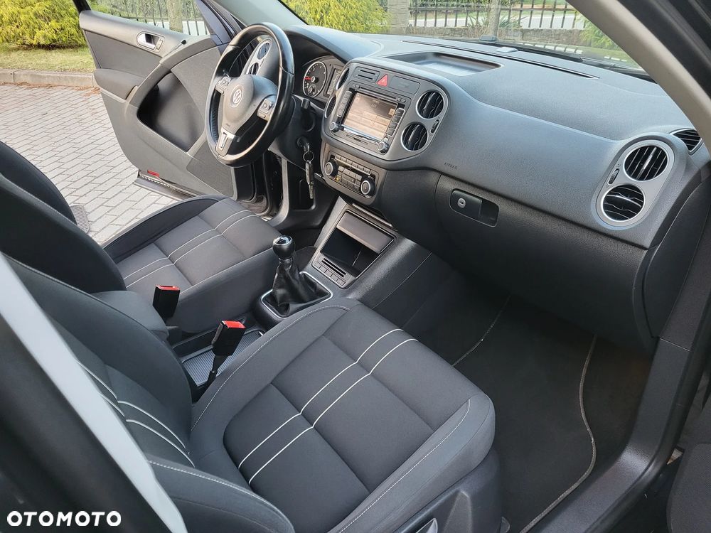 Volkswagen Tiguan - 17