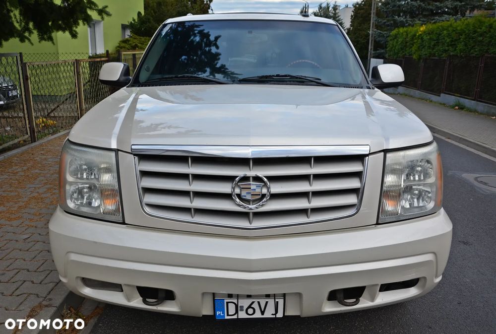 Cadillac Escalade - 12