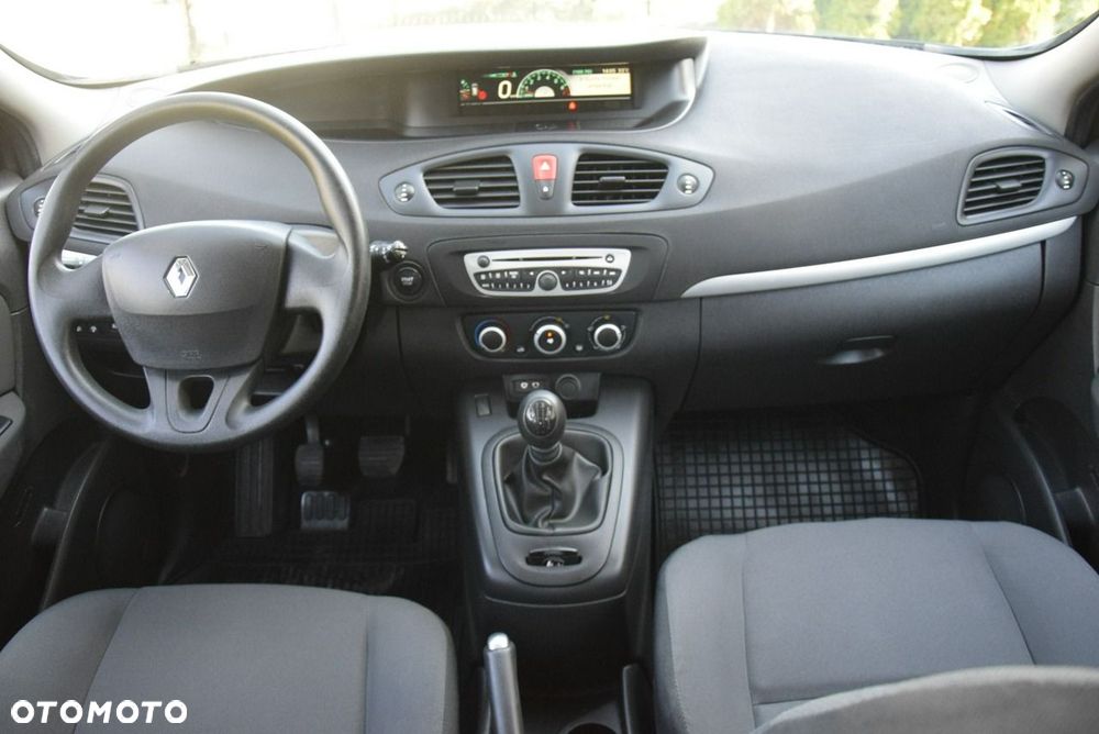 Renault Scenic 1.6 16V 110 Expression - 23
