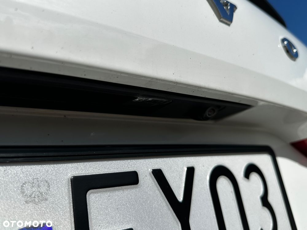 Volvo XC 60 B4 B R-Design - 33