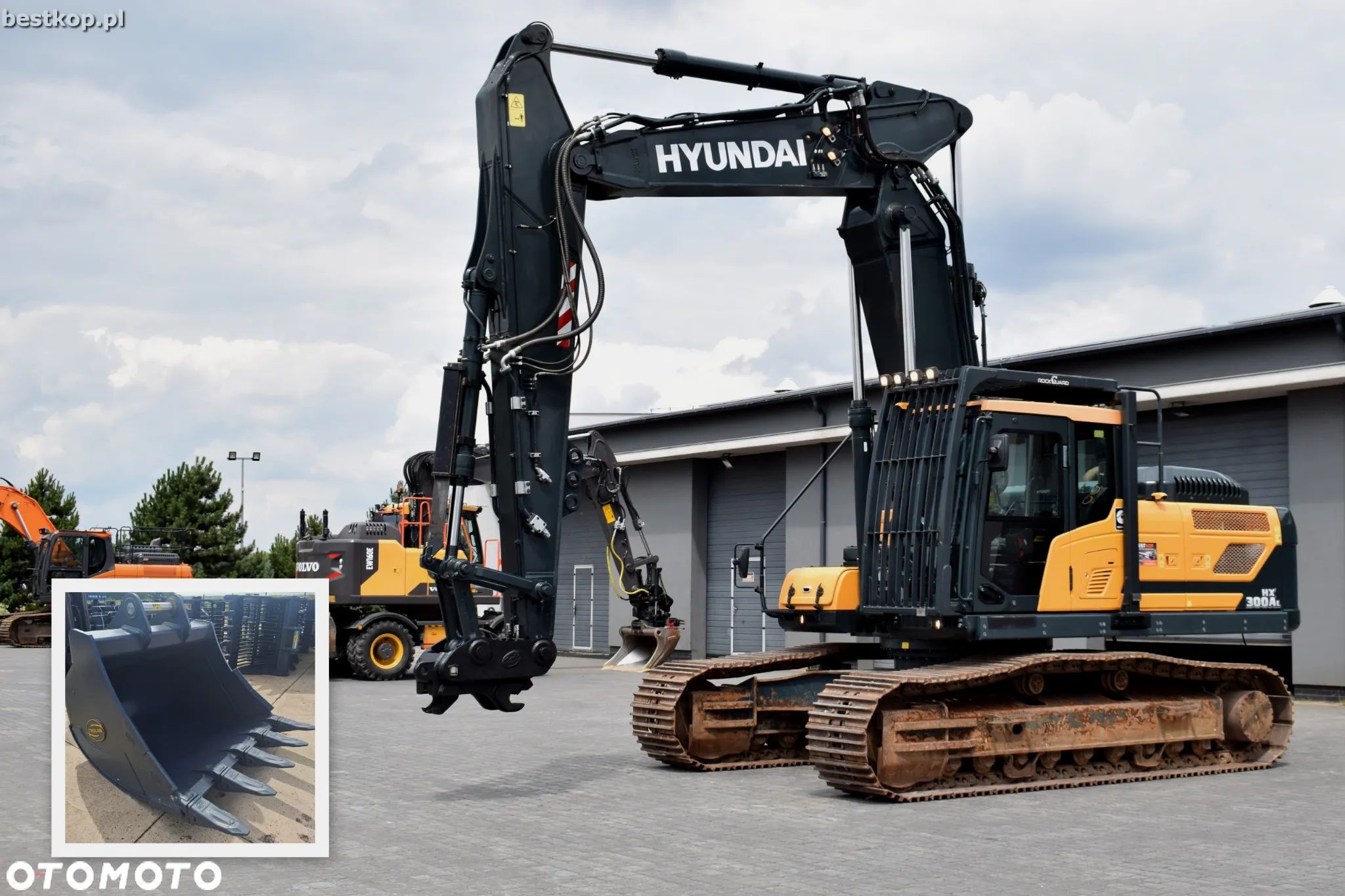 Hyundai HX300AL - 1