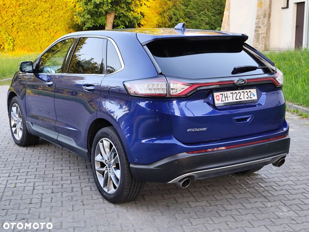 Ford Edge - 2