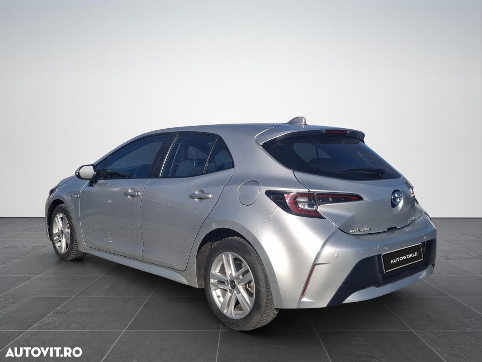 Toyota Corolla - 4
