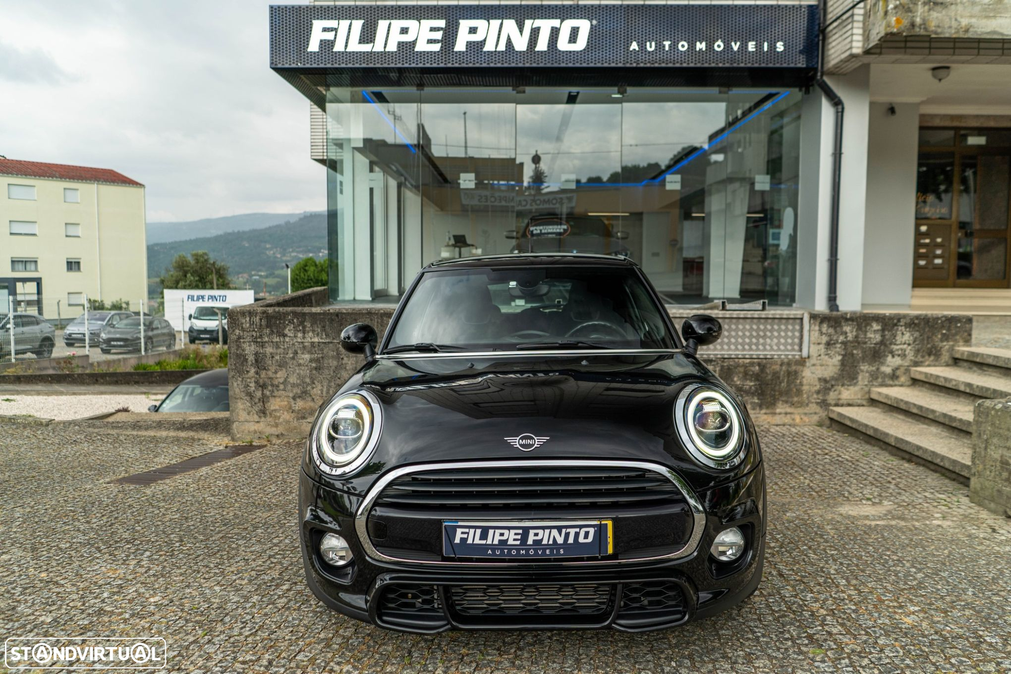 MINI 5 Portas Cooper Auto - 4