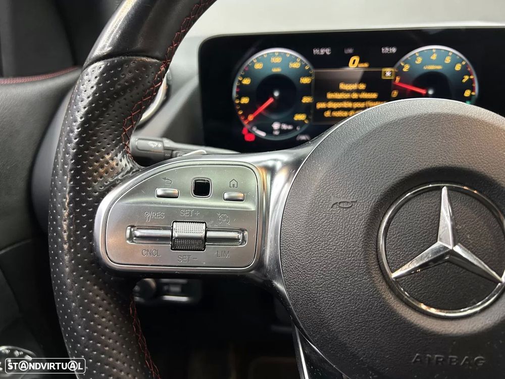 Mercedes-Benz GLA 250 e AMG Line - 39