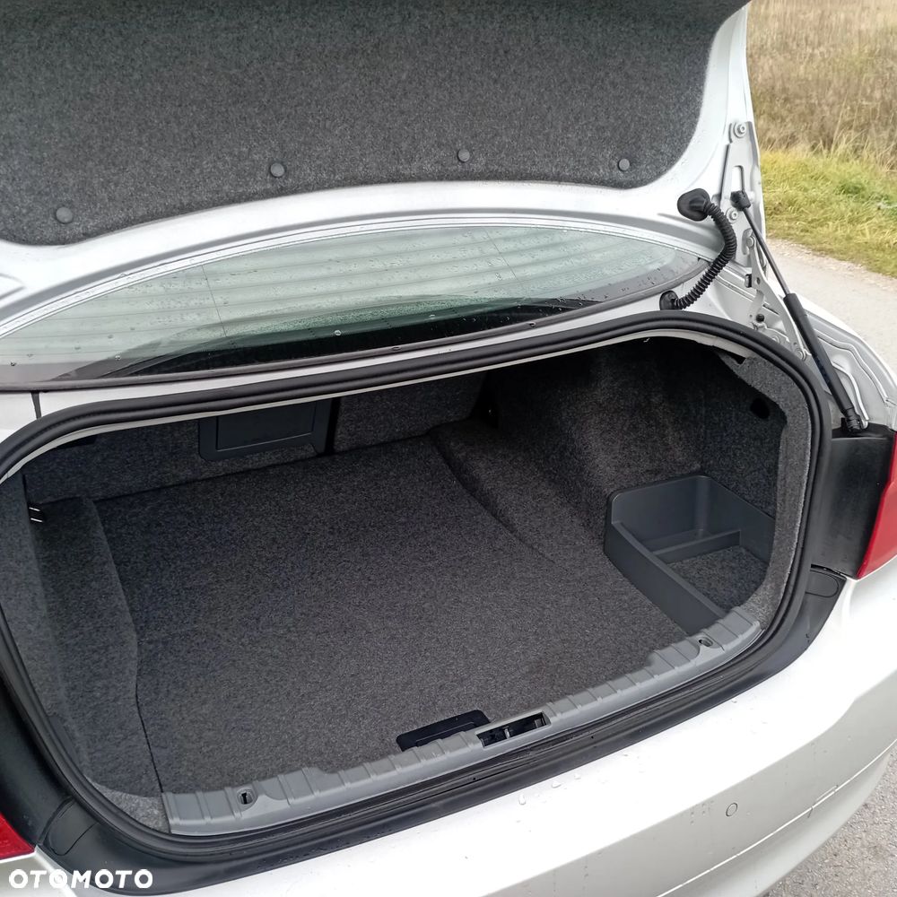 BMW Seria 3 ver-1-4-tsi-green-tec-ambition - 23