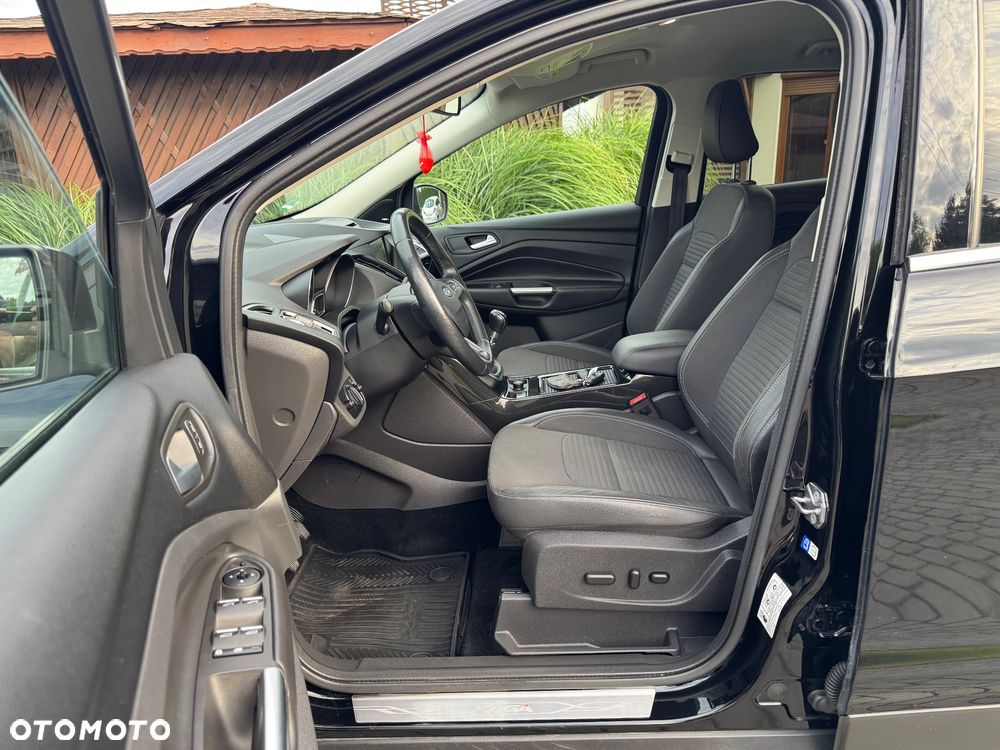 Ford Kuga - 16