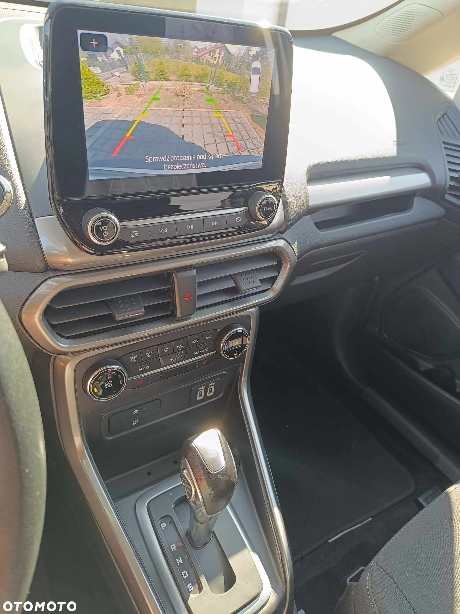 Ford EcoSport - 10