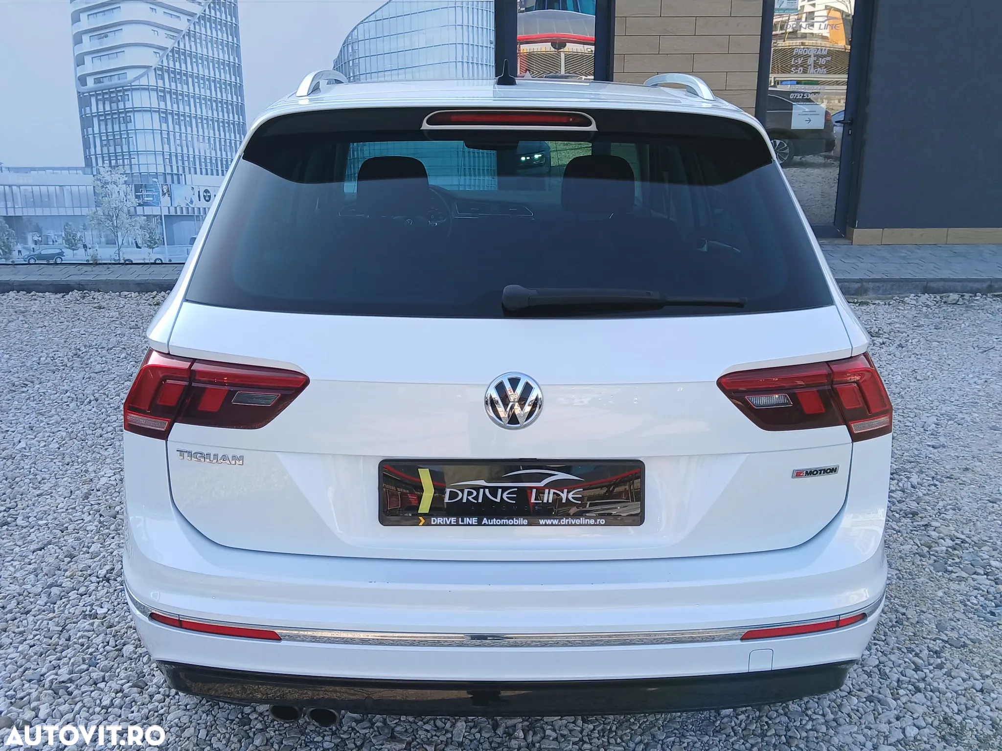Volkswagen Tiguan - 6