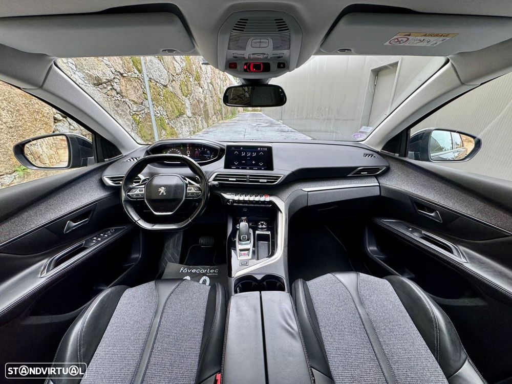 Peugeot 5008 1.2 PureTech Allure Grip Control EAT6 - 30