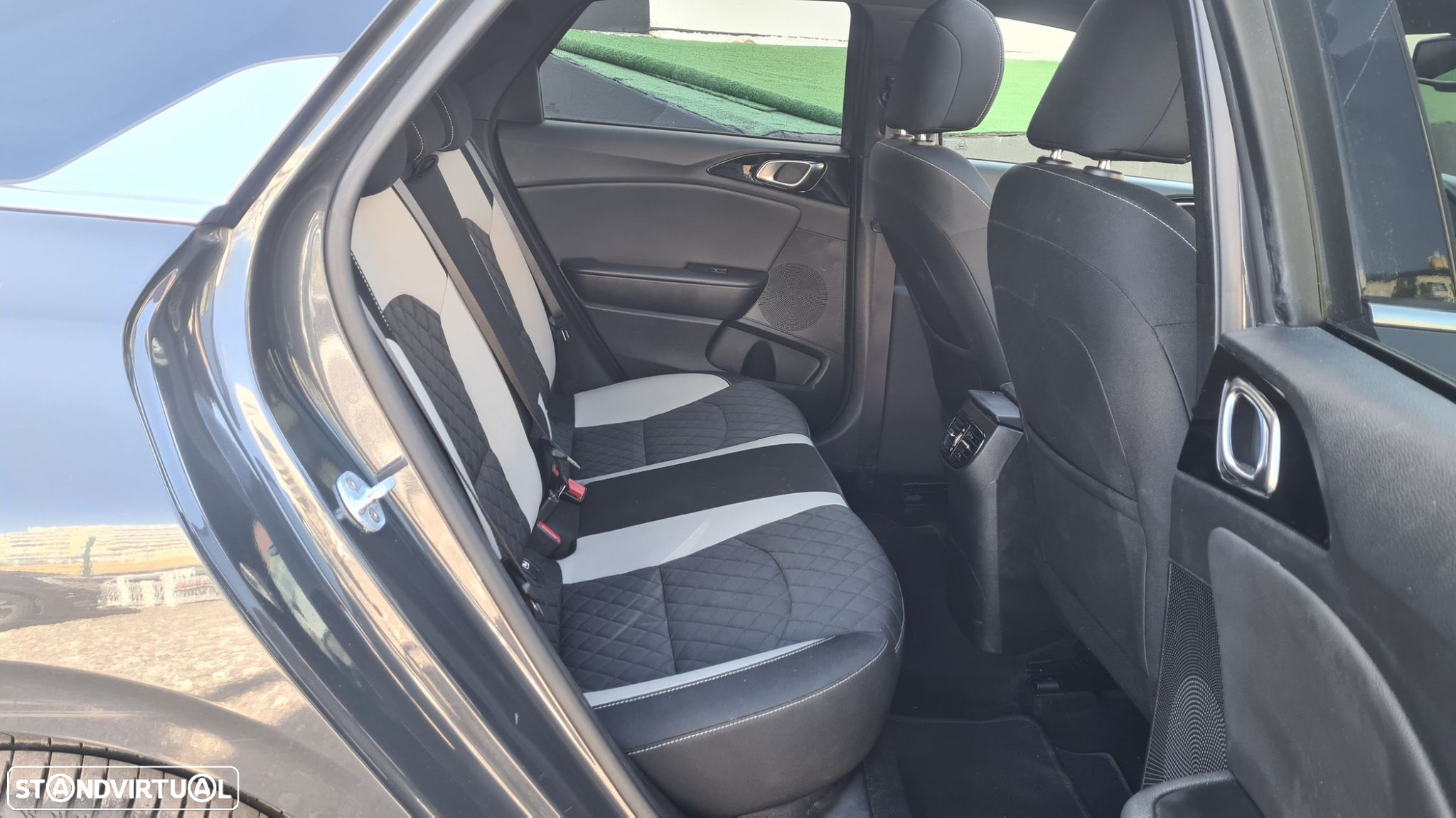 Kia ProCeed 1.6 CRDi GT Line 7DCT - 46