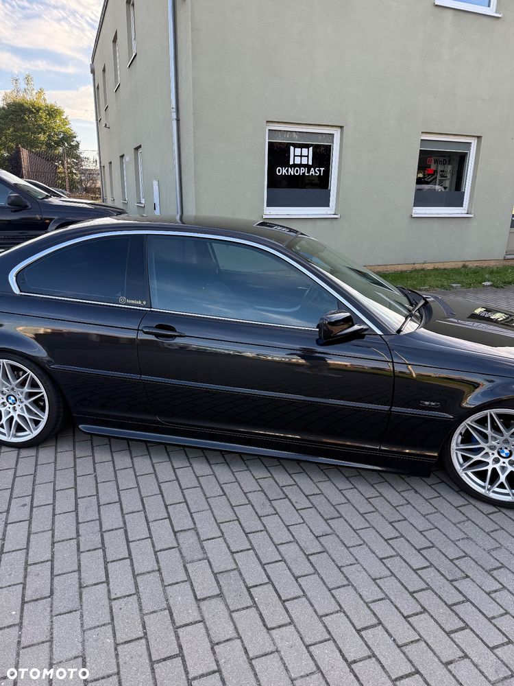 BMW Seria 3 323Ci - 8