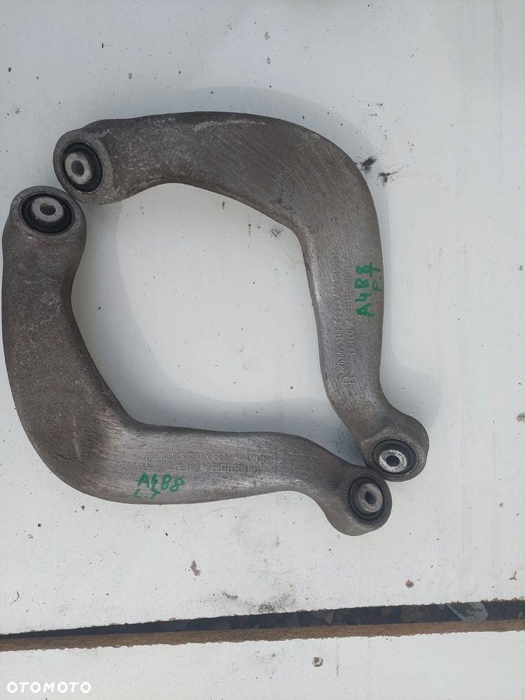 WAHACZ TYLNY AUDI A4 B8 8K0505324F PRAWY LEWY - 1