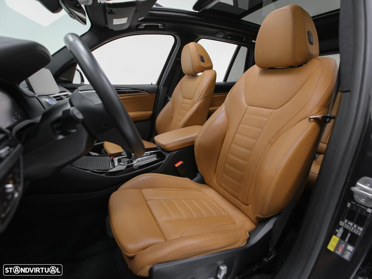 BMW iX3 - 10
