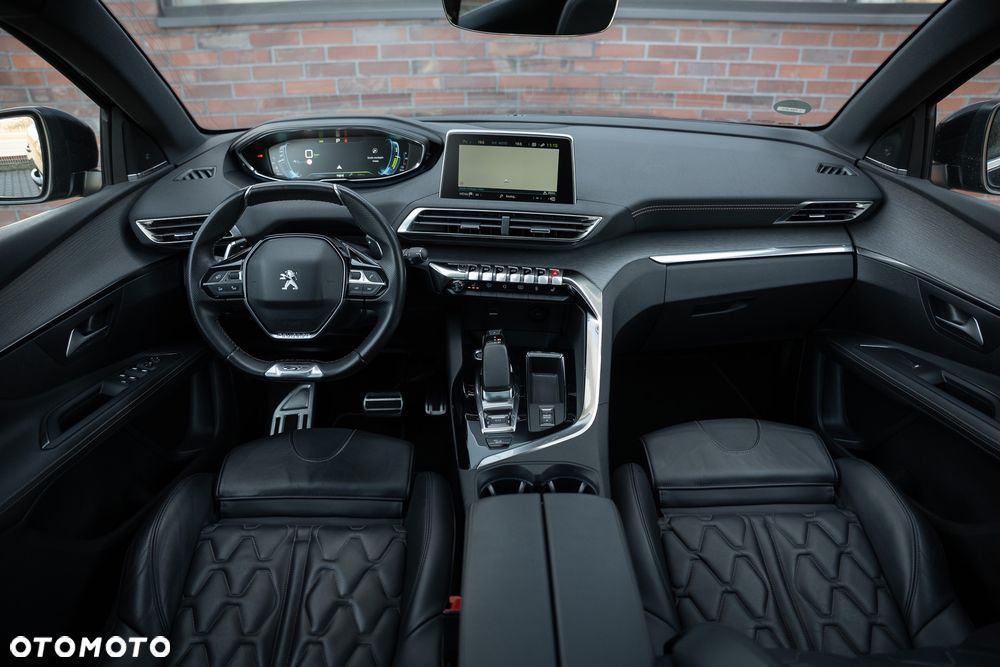 Peugeot 3008 1.6 PureTech Hybrid4 PHEV GT Pack S&S EAT8 - 5