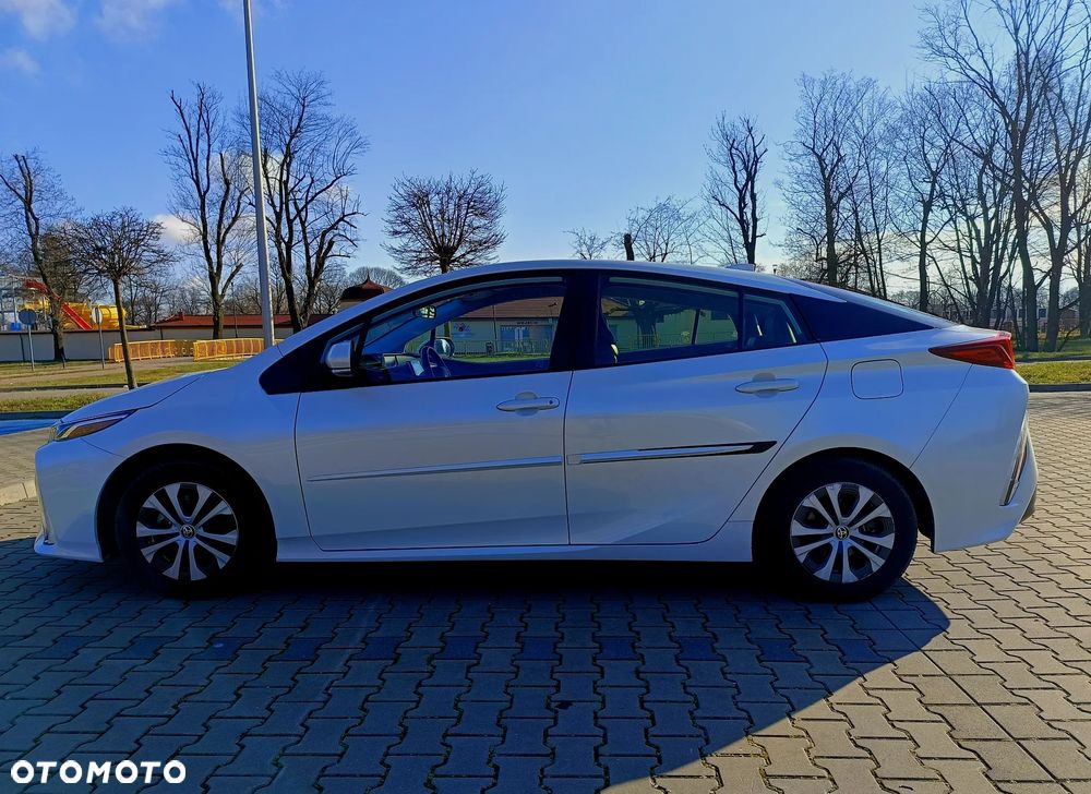 Toyota Prius - 10