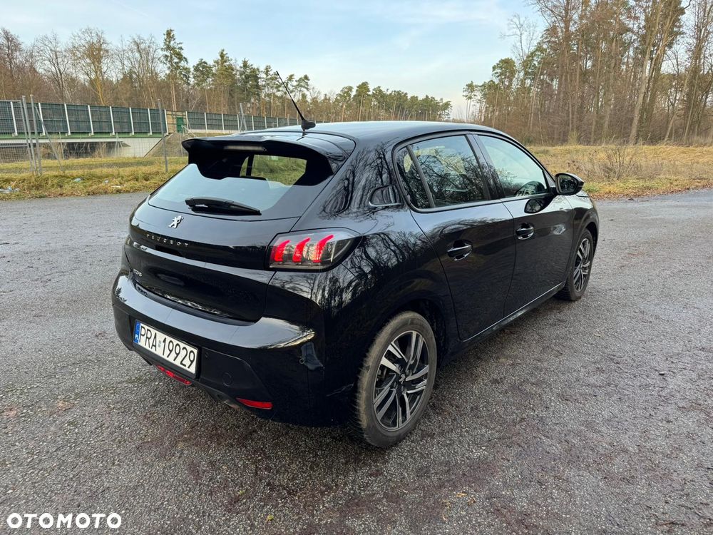 Peugeot 208 1.2 PureTech Active S&S EAT8 - 5