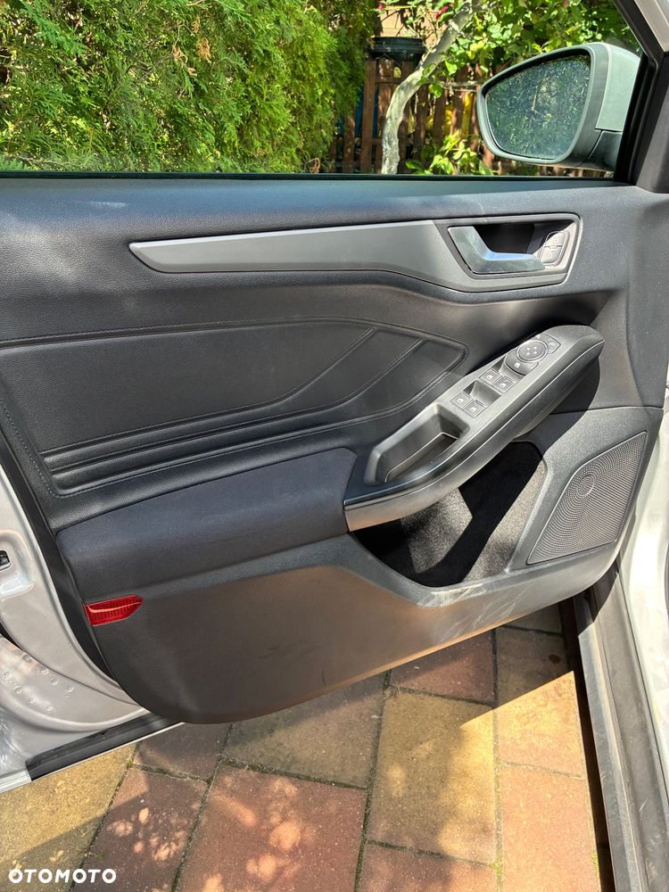 Ford Focus 1.5 TDCi Trend - 6