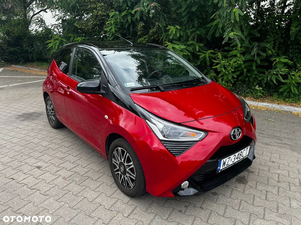 Toyota Aygo x.shift x-play connect - 1