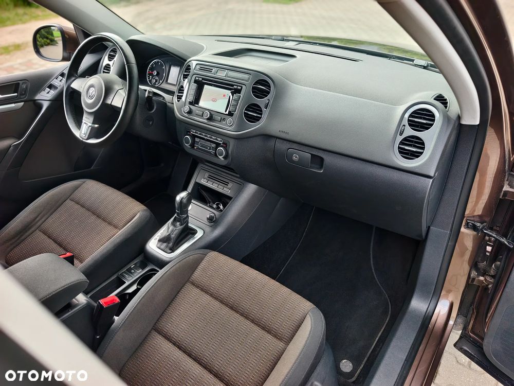 Volkswagen Tiguan 2.0 TDI SCR 4MOTION BlueMotion Technology DSG Sport & Style - 16