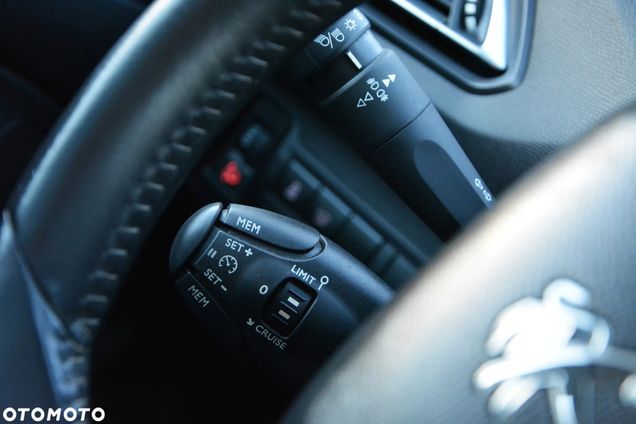 Peugeot 308 BlueHDi FAP 120 EAT6 Stop & Start Allure - 28