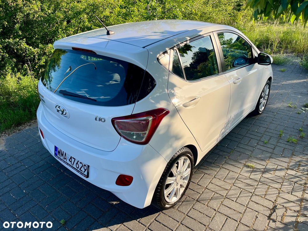 Hyundai i10 1.1 FIFA WM Edition - 14