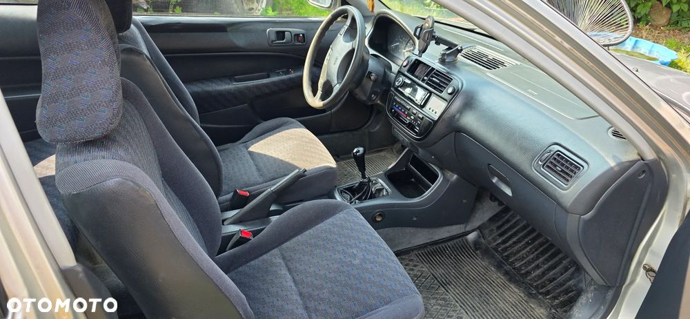 Honda Civic 1.4i S - 3