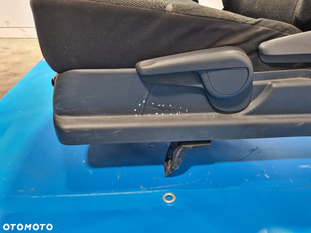 FOTEL KIEROWCY DAIHATSU MATERIA - 5