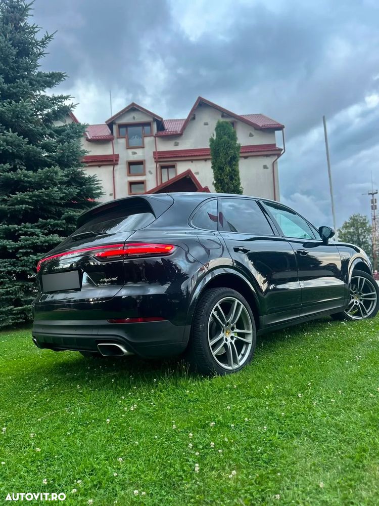 Porsche Cayenne - 7