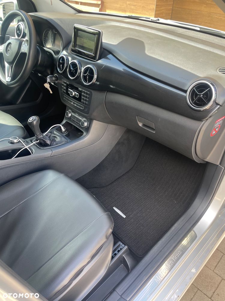 Mercedes-Benz Klasa B 180 CDI BlueEFFICIENCY Edition - 15