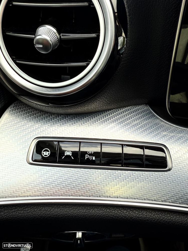 Mercedes-Benz E 220 d 4-Matic All Terrain Avantgarde + - 9
